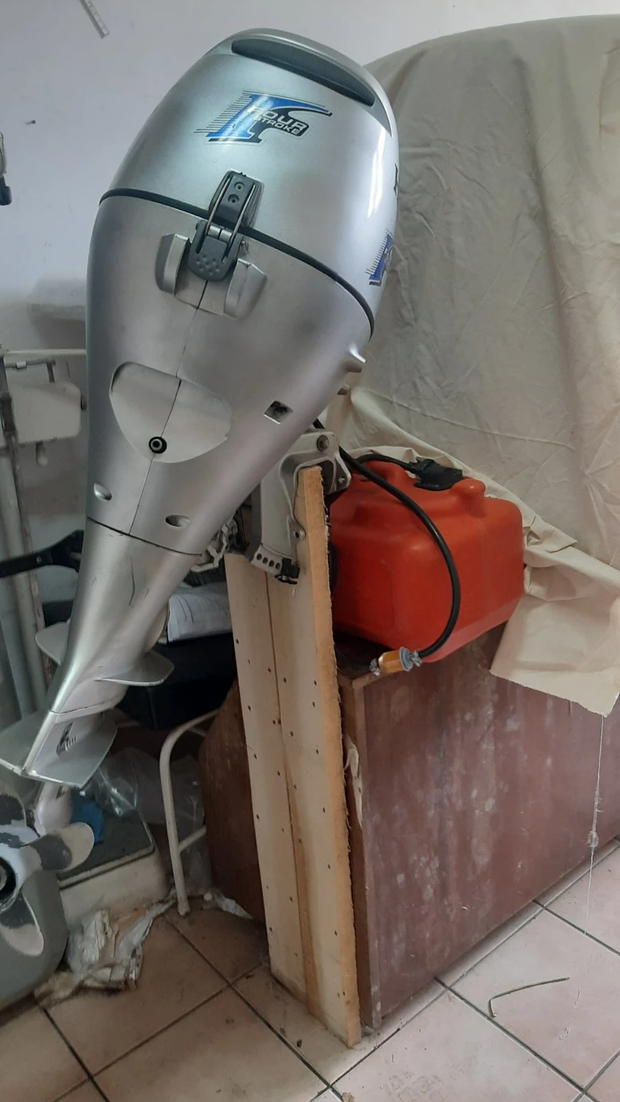 Двигател Honda 8 к.с. 4 тактовн Извънбордов Обслужен, снимка 2 - Части - 53875690