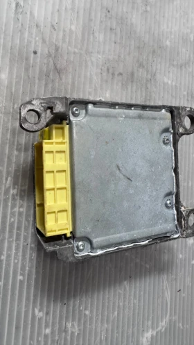 Airbag  /  /  a Toyota Yaris -  212986-104 / 89170-01280 | Mobile.bg    2