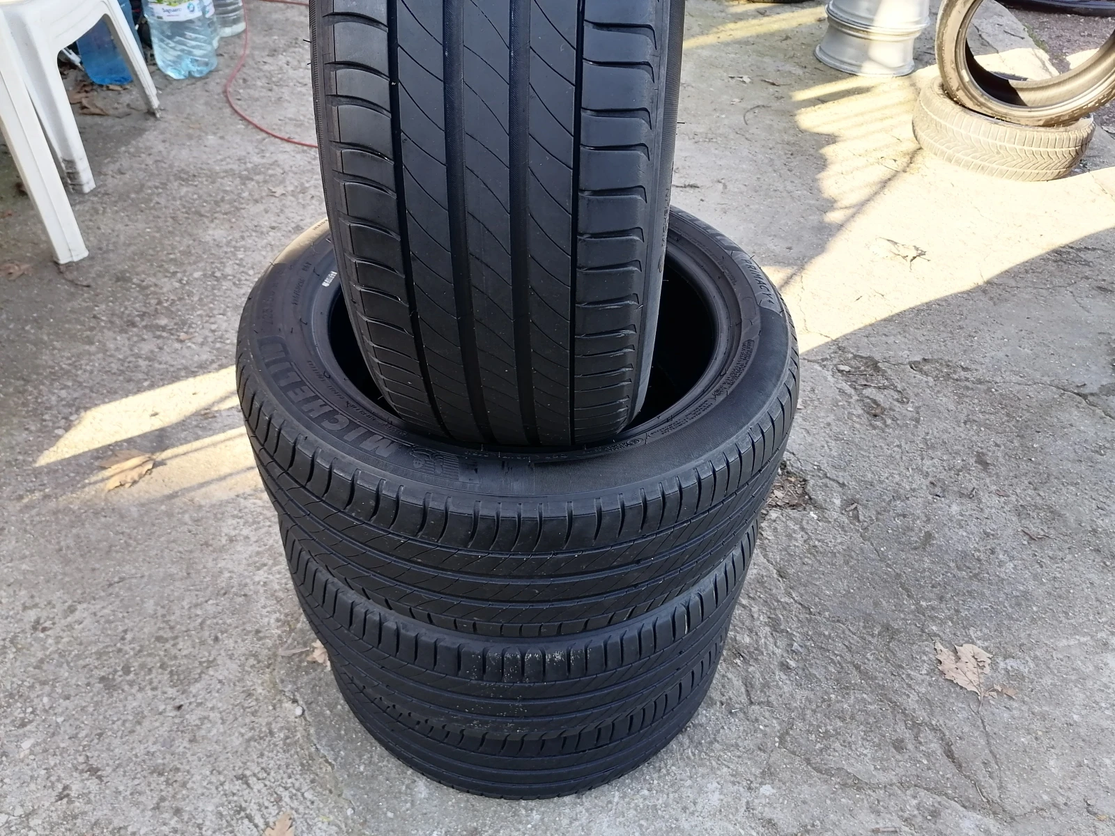 Гуми Летни 225/50R18, снимка 2 - Гуми и джанти - 53853918