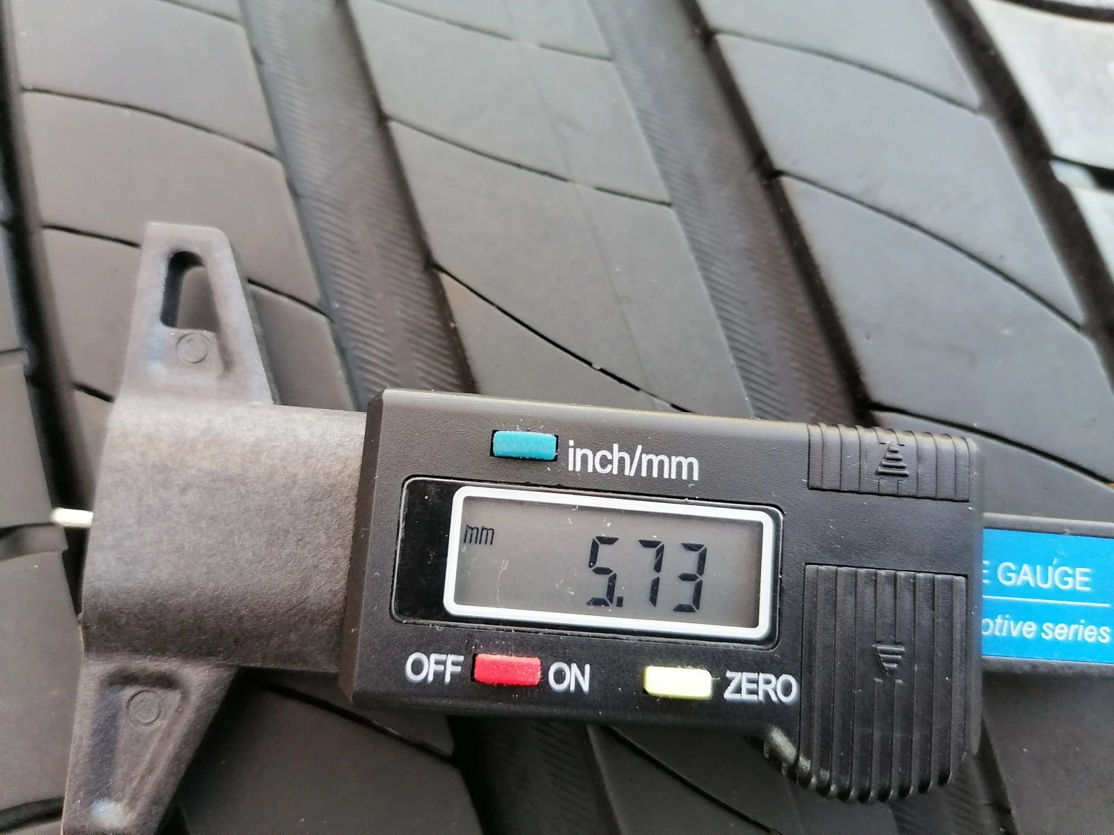 Гуми Летни 225/50R18, снимка 7 - Гуми и джанти - 53853918