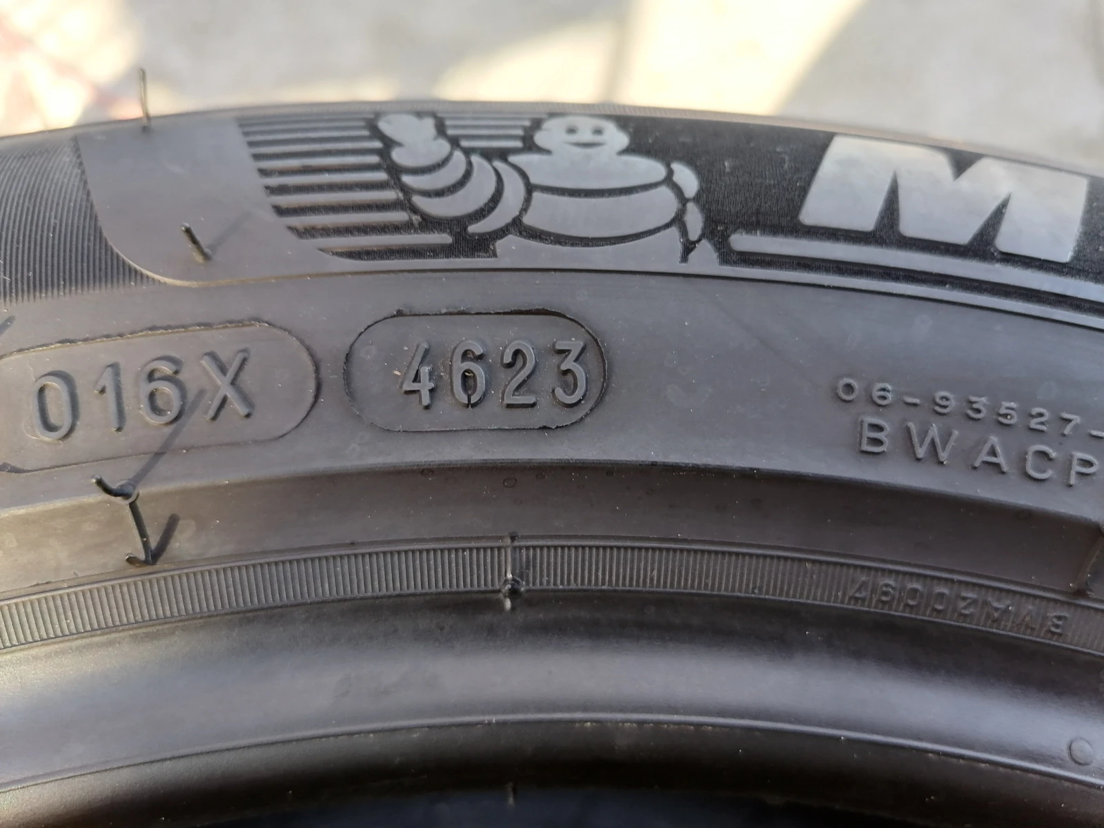 Гуми Летни 225/50R18, снимка 6 - Гуми и джанти - 53853918