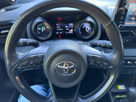 Toyota Yaris Premier edition от България. 36000 км. Hybrid 1.5, снимка 11