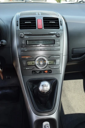 Toyota Auris 2.0 D4D* 126 kc* 6 скорости - 7760 лв. - 49084314 14
