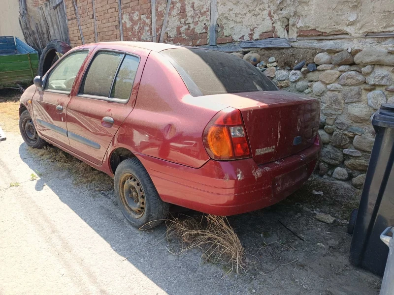 Renault Clio 1.4 benzin, снимка 2 - Автомобили и джипове - 52716941