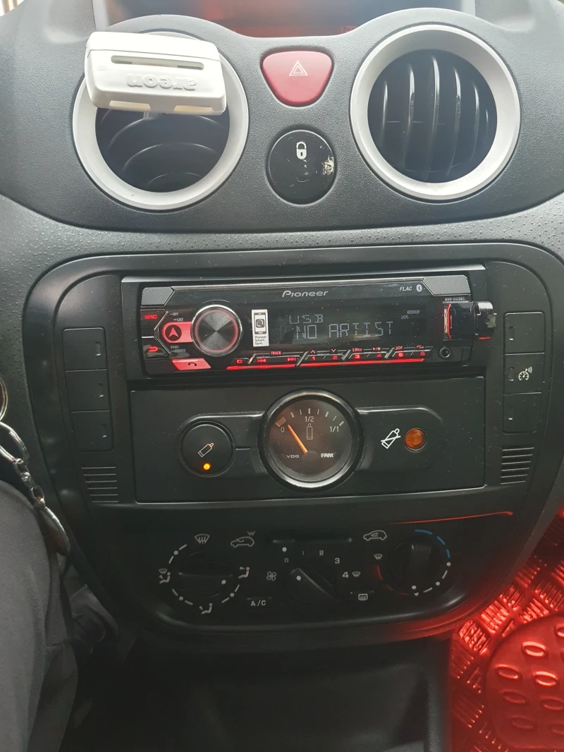 Citroen C3, снимка 6 - Автомобили и джипове - 47371656