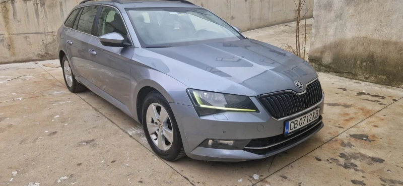 Skoda Superb N1, снимка 1 - Автомобили и джипове - 48321271