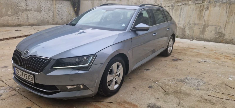 Skoda Superb N1, снимка 2 - Автомобили и джипове - 48321271