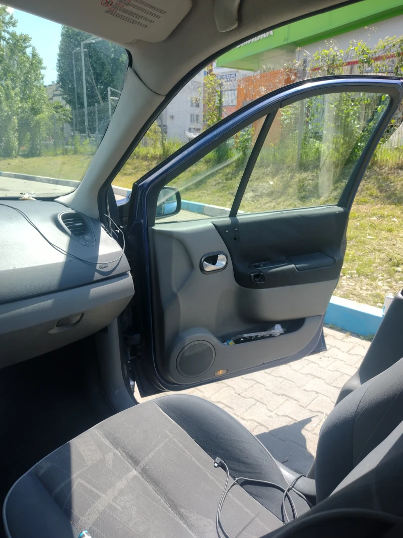 Renault Scenic 1.6/16V Газ/бензин - може цяла за части , снимка 10 - Автомобили и джипове - 48695180