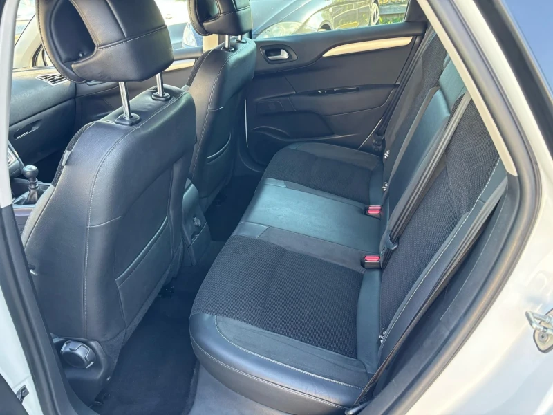 Citroen C4 1.2 131к.с Business Keyless, снимка 12 - Автомобили и джипове - 51355700