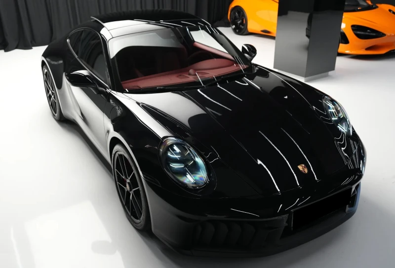 Porsche 911 Carrera 4 GTS 3.6 T-Hybrid, снимка 14 - Автомобили и джипове - 50858690