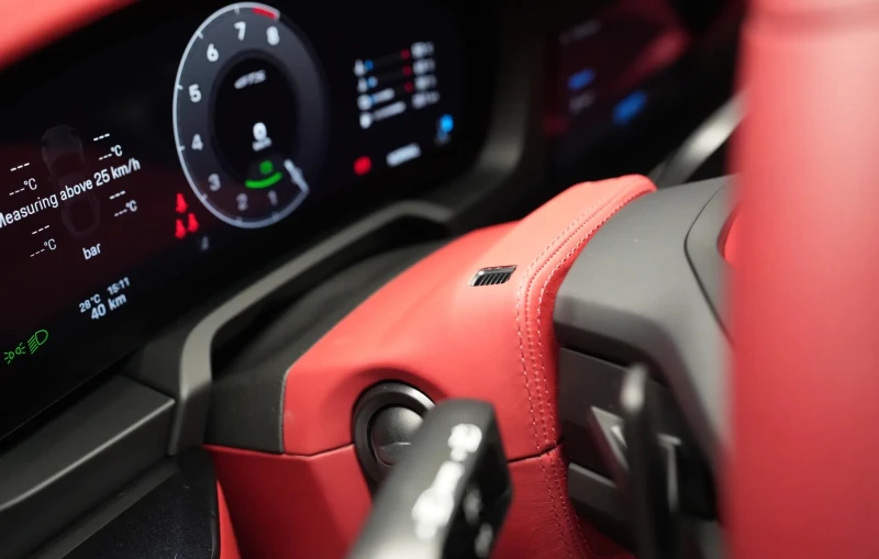 Porsche 911 Carrera 4 GTS 3.6 T-Hybrid, снимка 7 - Автомобили и джипове - 50858690