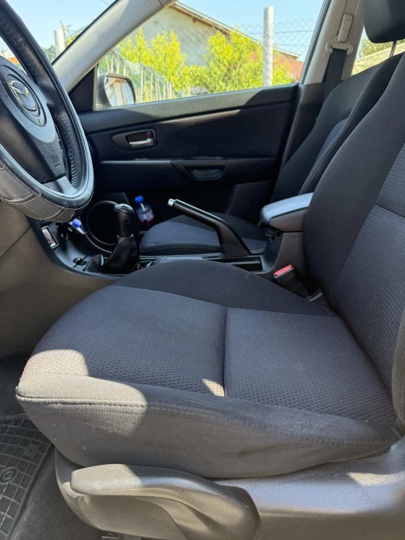 Mazda 3, снимка 9 - Автомобили и джипове - 52958372