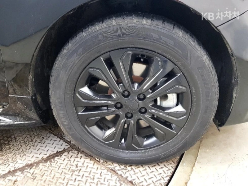 Kia Carnival 2019, снимка 17 - Автомобили и джипове - 51664983