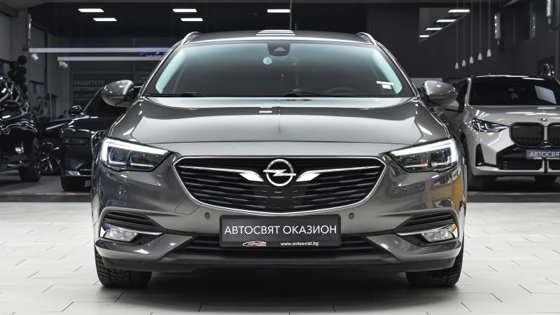 Opel Insignia Sports Tourer 2.0 CDTi Business Innovation, снимка 2 - Автомобили и джипове - 53075633