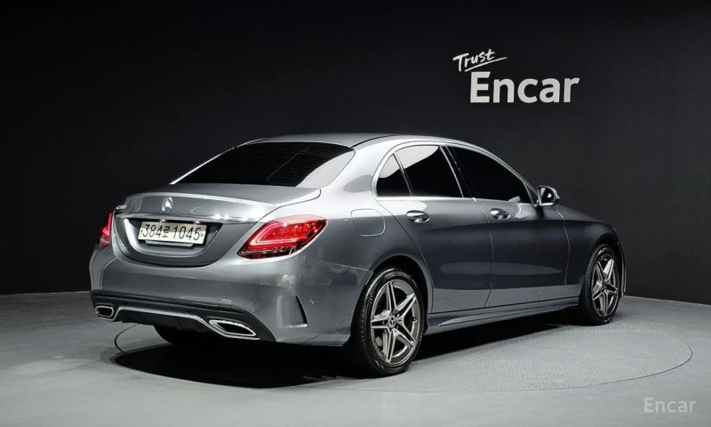 Mercedes-Benz C 200, снимка 2 - Автомобили и джипове - 53107919