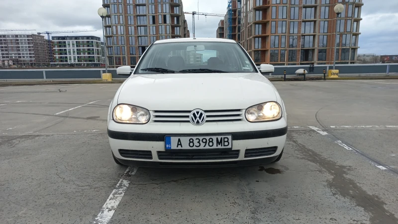 VW Golf 1.9 90 кс. АВТОМАТ, снимка 2 - Автомобили и джипове - 53261233
