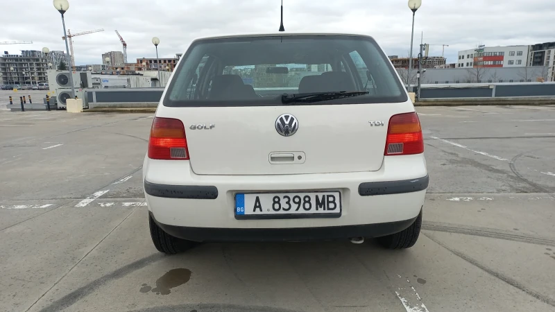 VW Golf 1.9 90 кс. АВТОМАТ, снимка 5 - Автомобили и джипове - 53261233