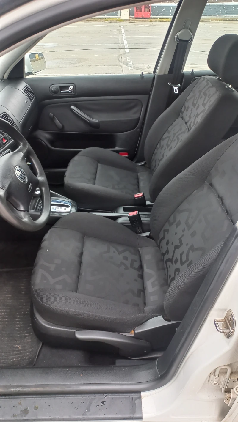 VW Golf 1.9 90 кс. АВТОМАТ, снимка 11 - Автомобили и джипове - 53261233