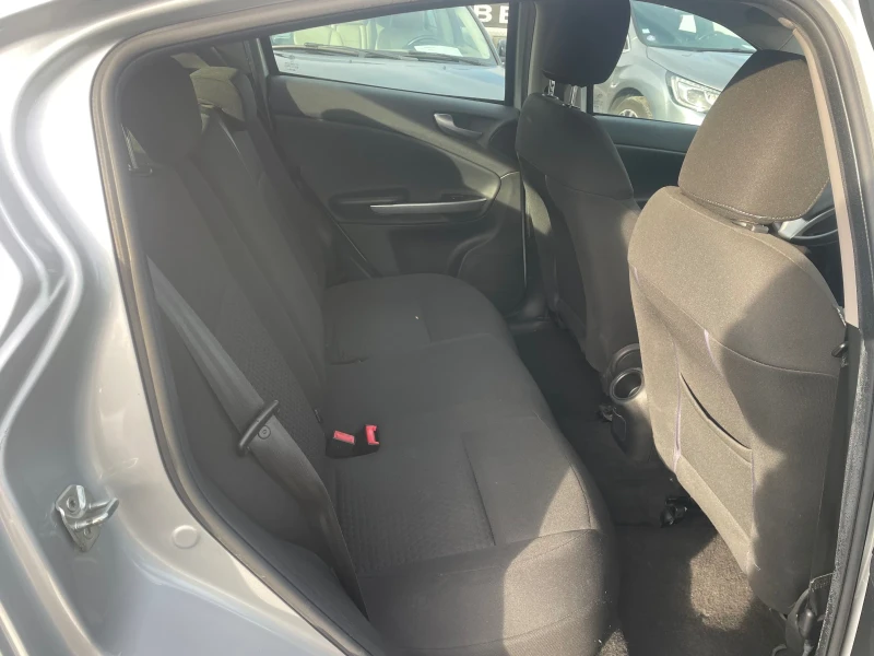 Alfa Romeo Giulietta 1.6 JTD TOP, снимка 12 - Автомобили и джипове - 53362811