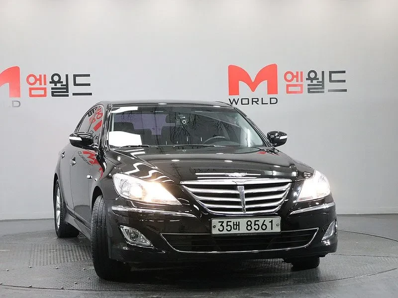 Hyundai Genesis 3.3, снимка 2 - Автомобили и джипове - 54615946