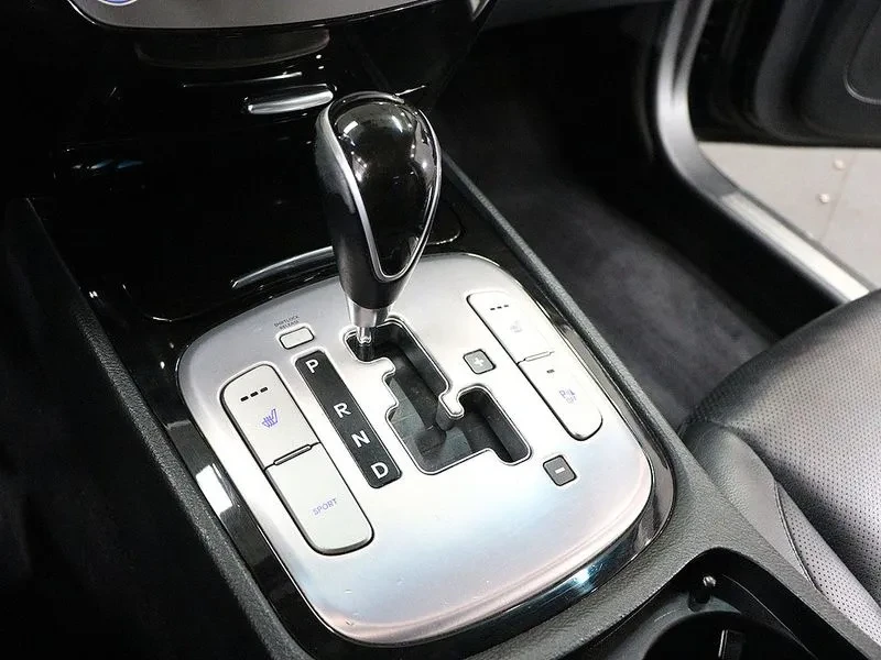 Hyundai Genesis 3.3, снимка 13 - Автомобили и джипове - 54615946