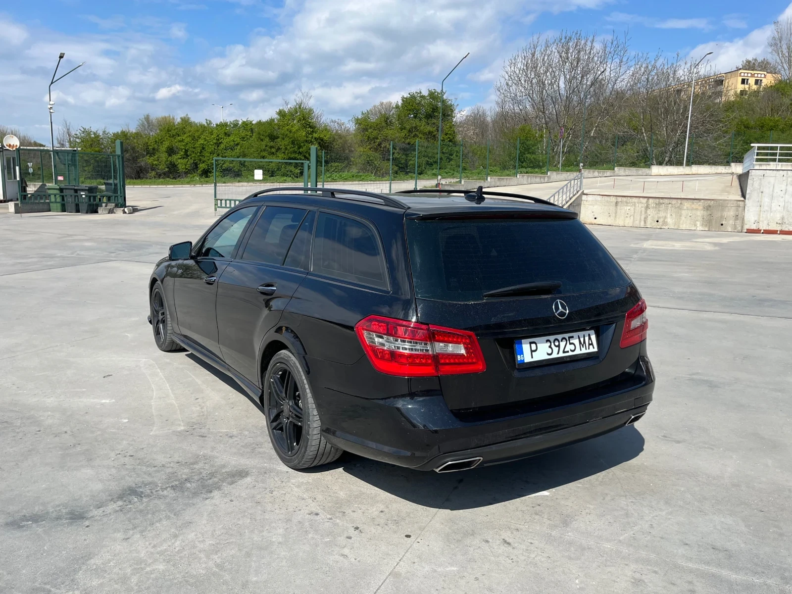 Mercedes-Benz E 350 4 matic KEYLESS - изображение 4