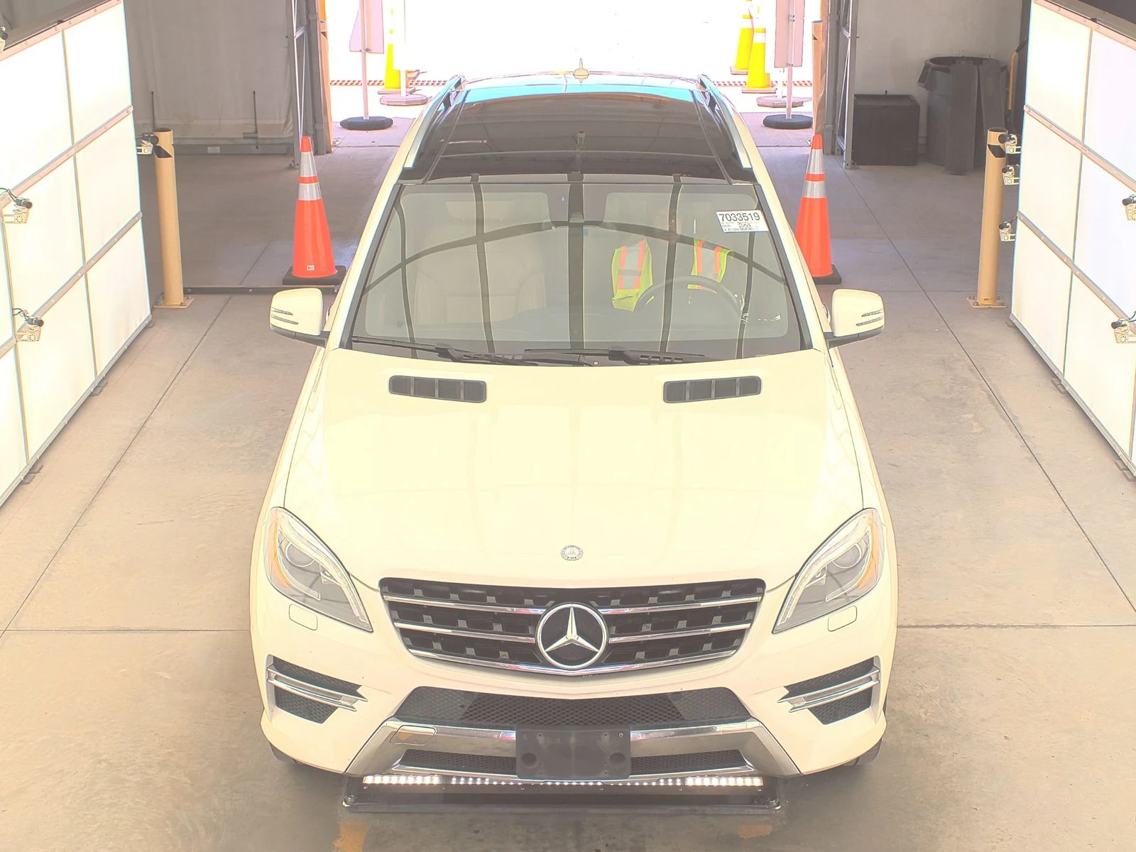 Mercedes-Benz ML 550 AMG/Lane Keeping Assist/KEYLESS/PANORAMA/ - изображение 3