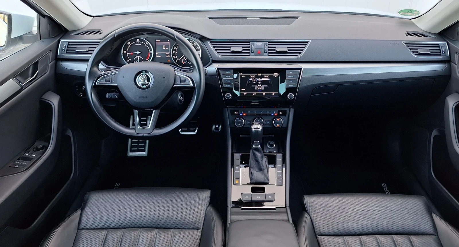 Skoda Superb 2.0 TDI  190кс. 4х4 ПЪЛНА СЕРВИЗНА ИСТОРИЯ  - изображение 9