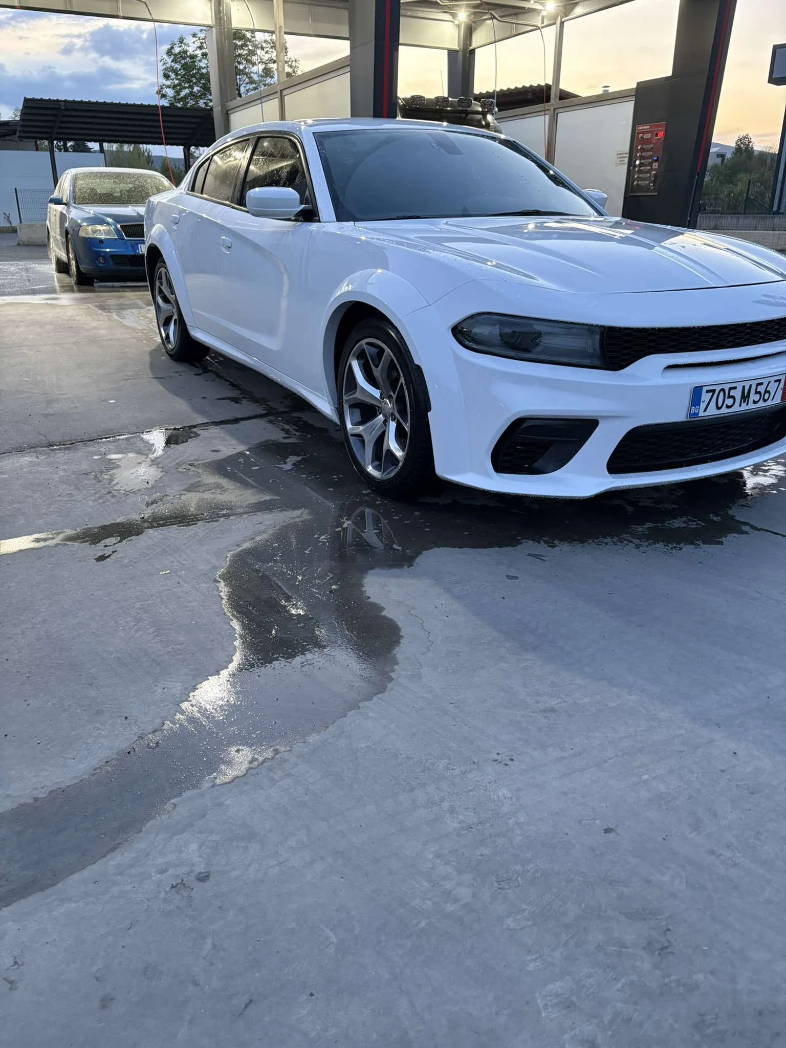 Dodge Charger 5.7 HEMI - изображение 9