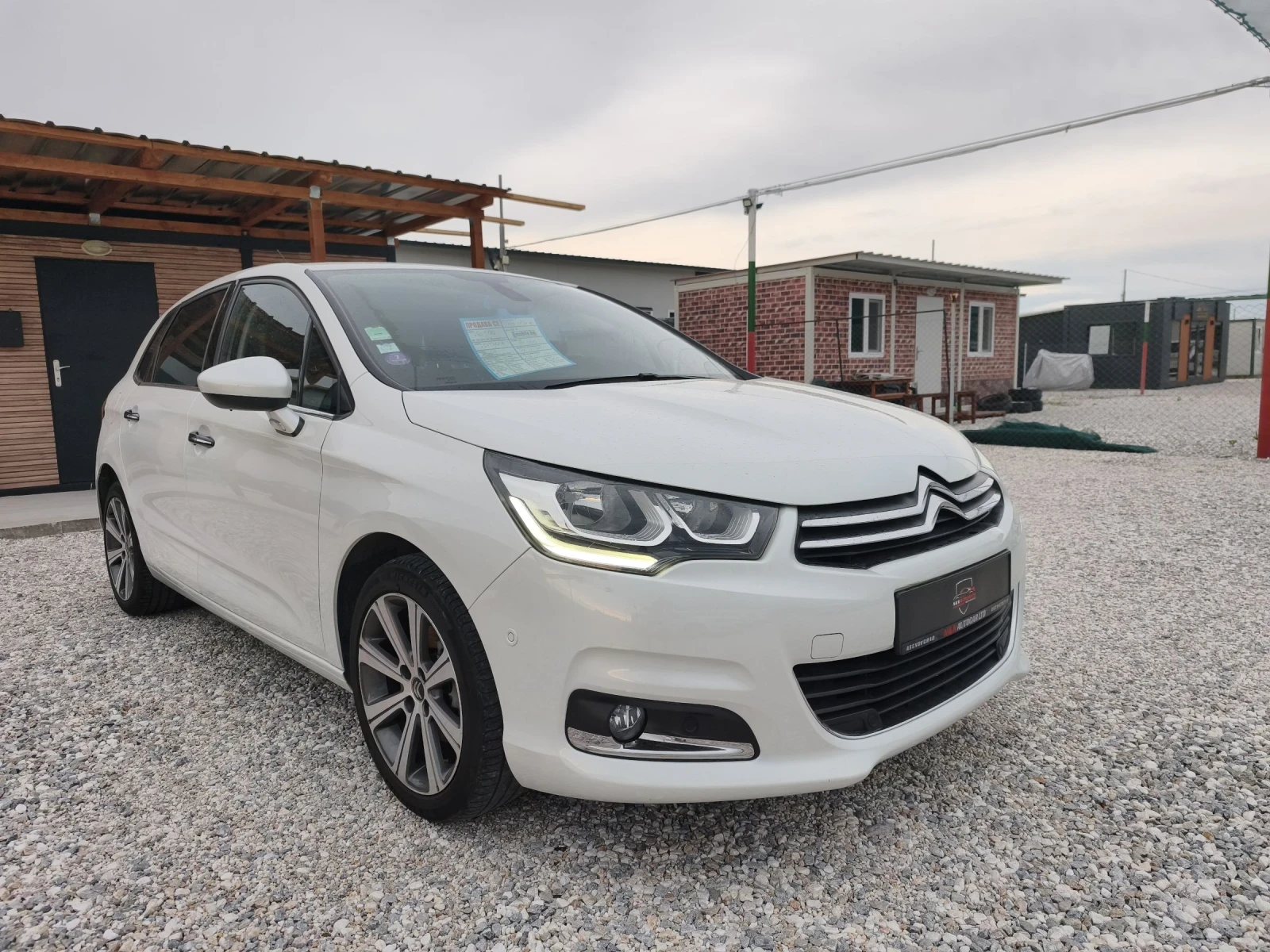 Citroen C4 1.2 131к.с Business Keyless, снимка 2 - Автомобили и джипове - 55034065