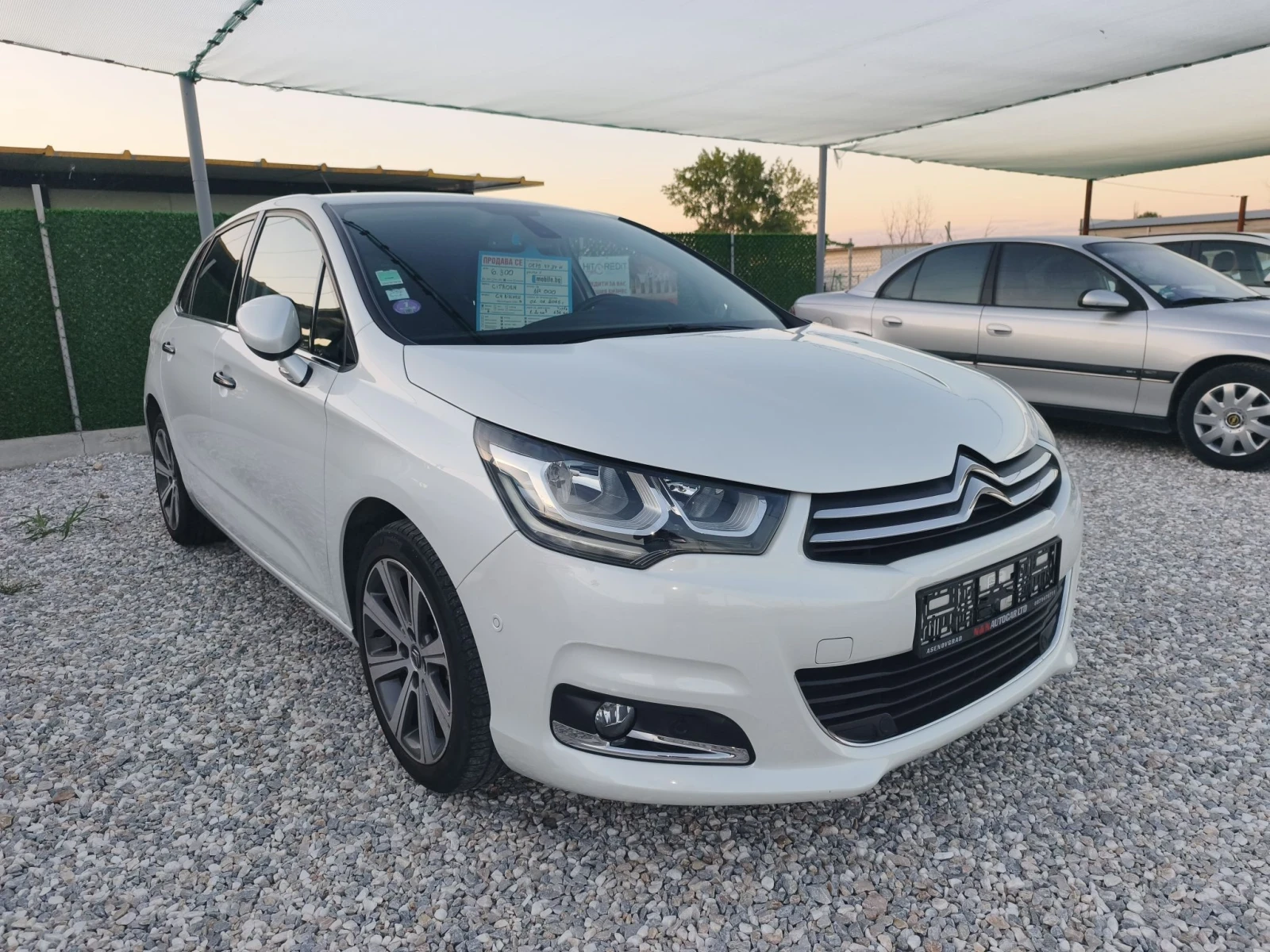 Citroen C4 1.2 131к.с Business Keyless