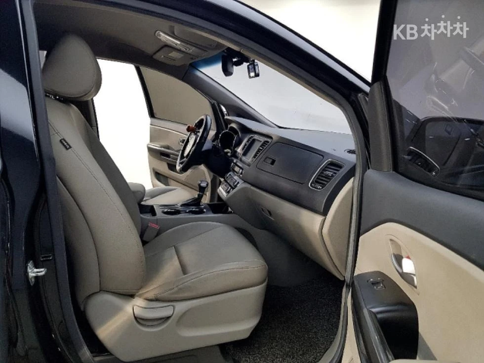 Kia Carnival 2019 | Mobile.bg   13