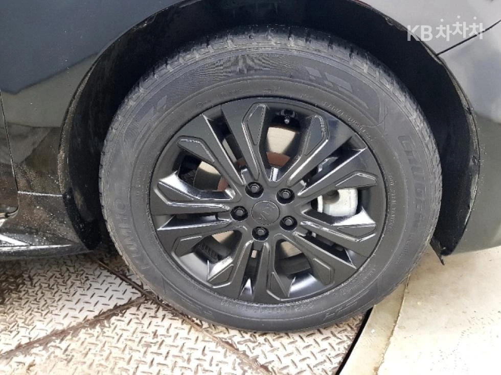 Kia Carnival 2019 | Mobile.bg   17