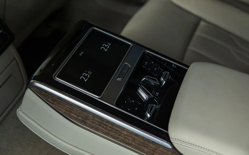 Audi A8 50TDI Quattro - изображение 7