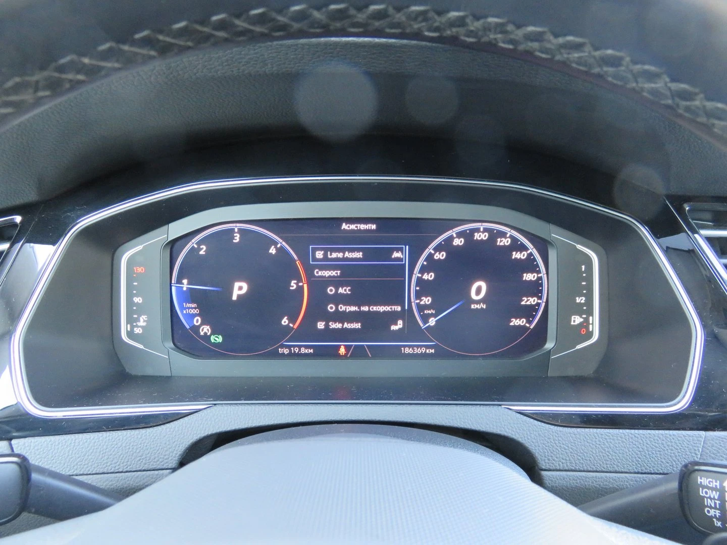 VW Passat Business 2.0 TDI SCR DSG - изображение 8