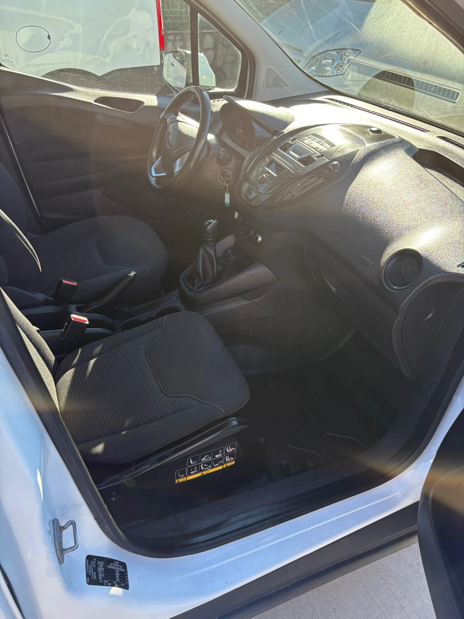 Ford Courier  - изображение 6