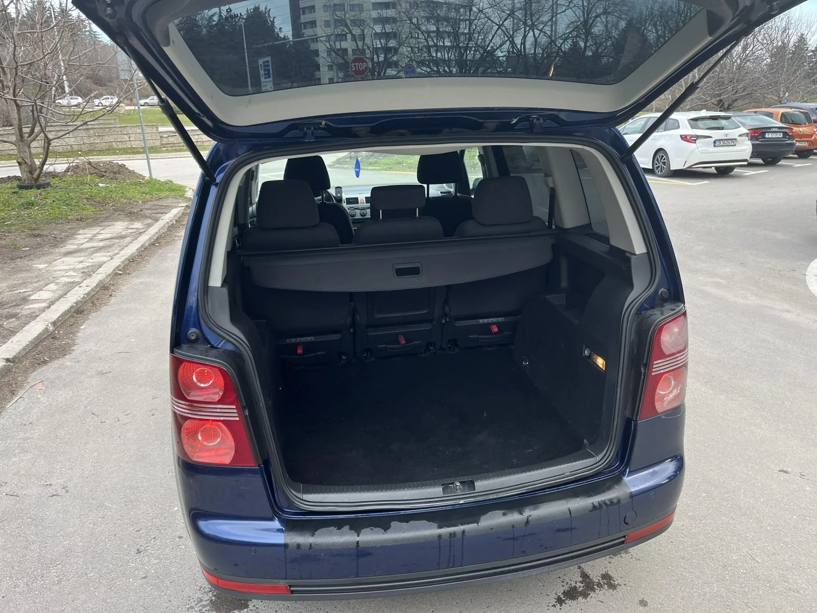 VW Touran 1.6MPI-102KC - изображение 9