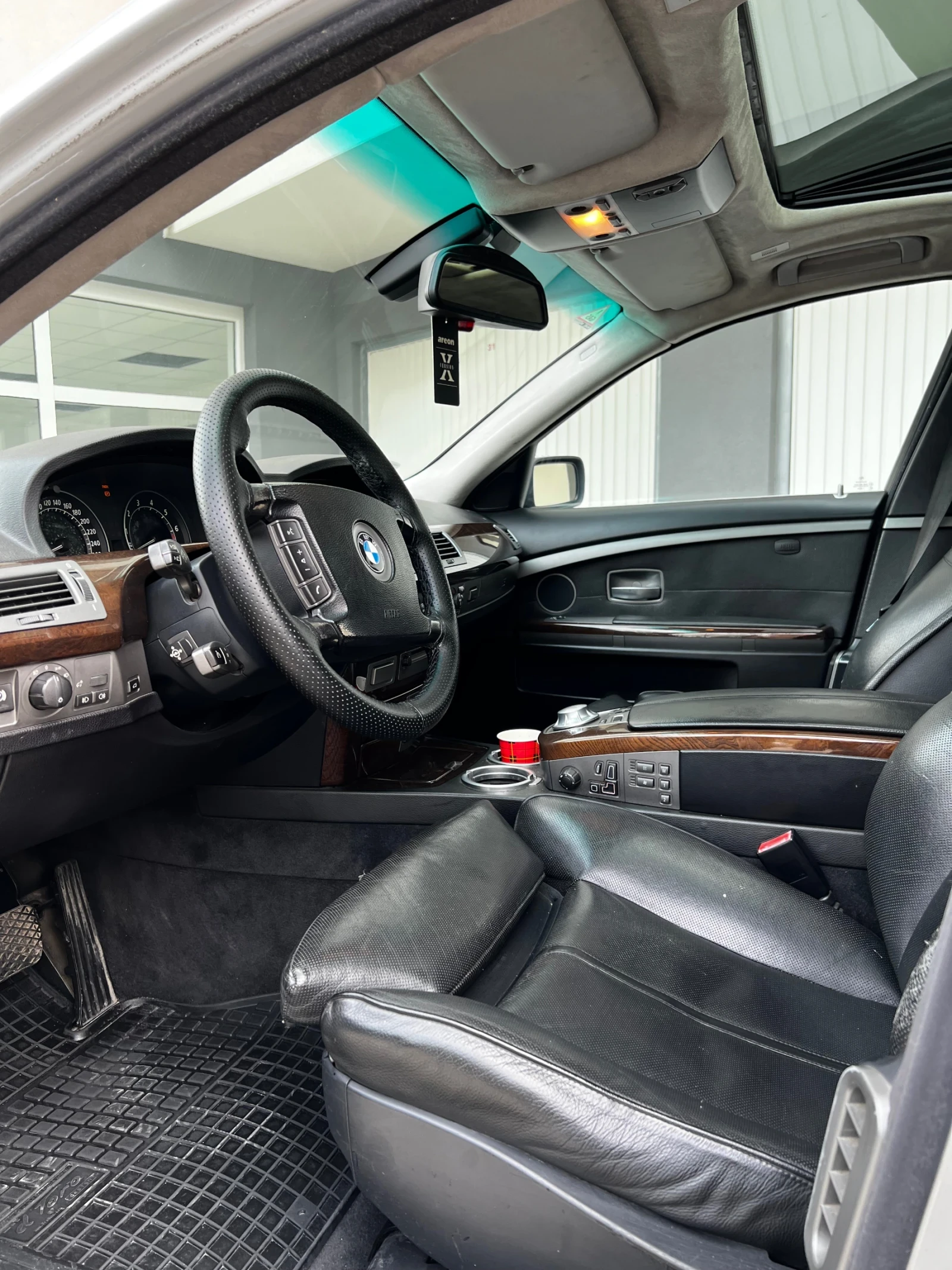 BMW 745, снимка 11 - Автомобили и джипове - 53946693