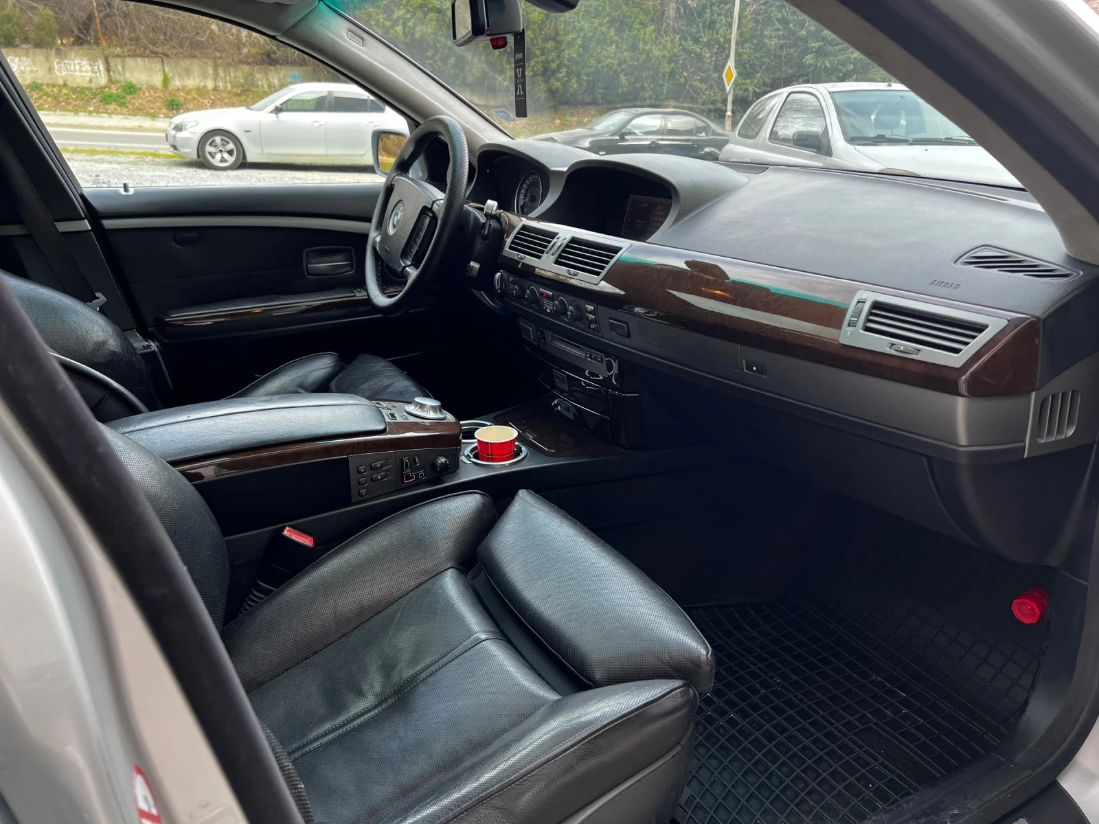 BMW 745, снимка 12 - Автомобили и джипове - 53946693