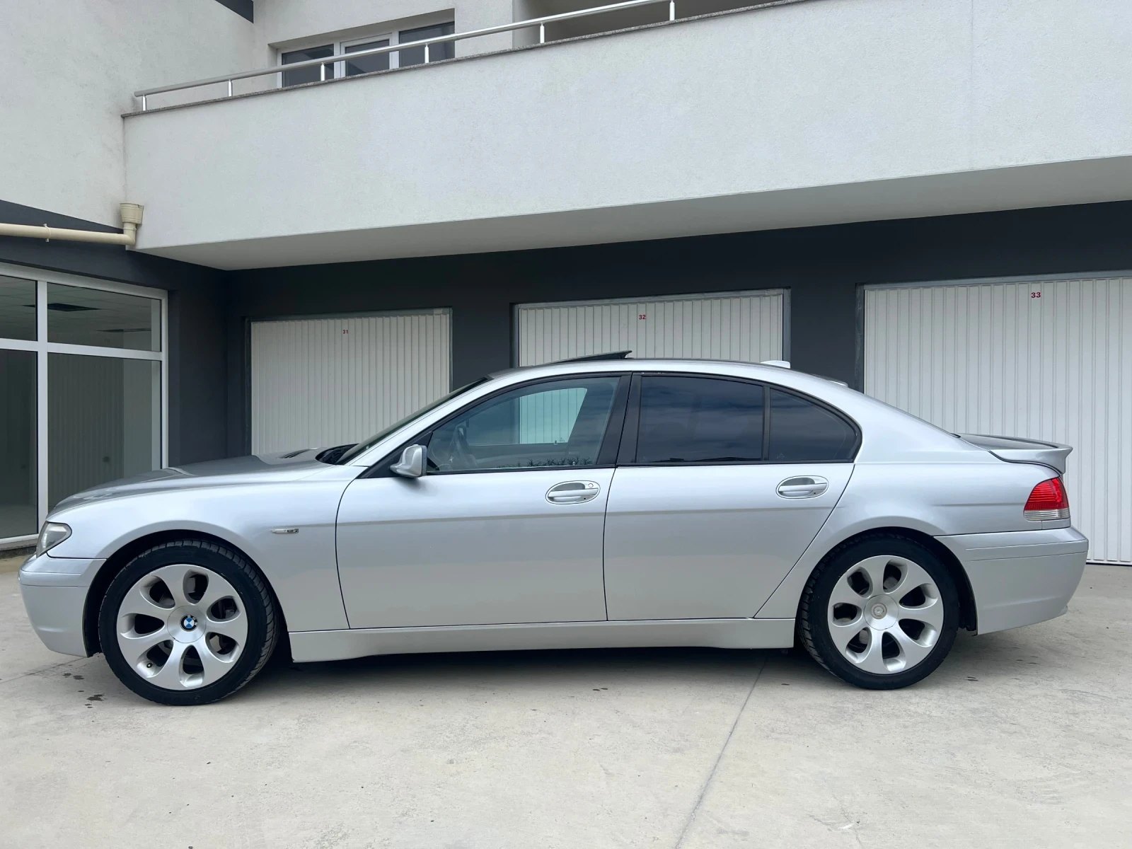 BMW 745, снимка 2 - Автомобили и джипове - 53946693