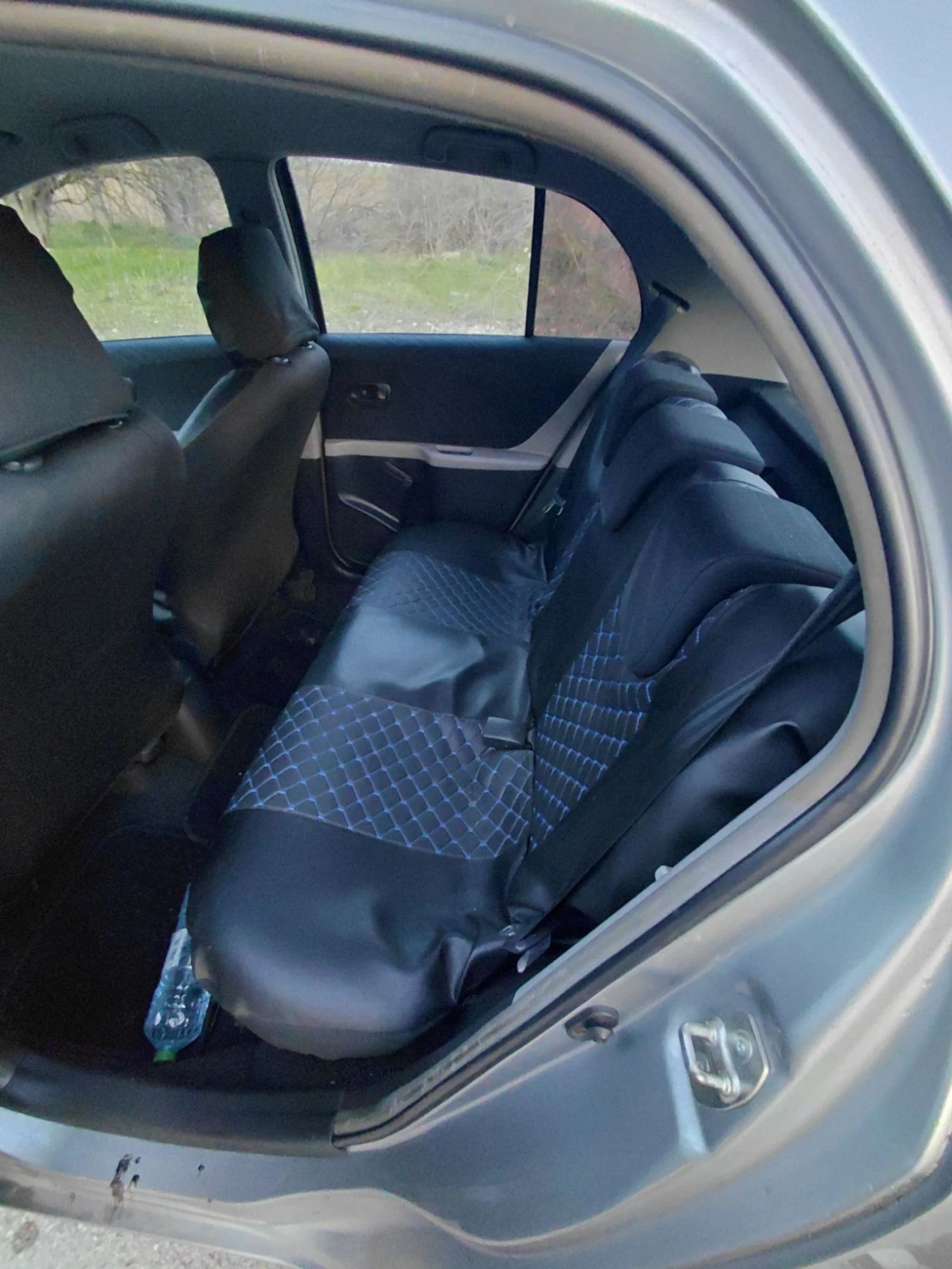 Toyota Yaris Автомат , снимка 7 - Автомобили и джипове - 54038122