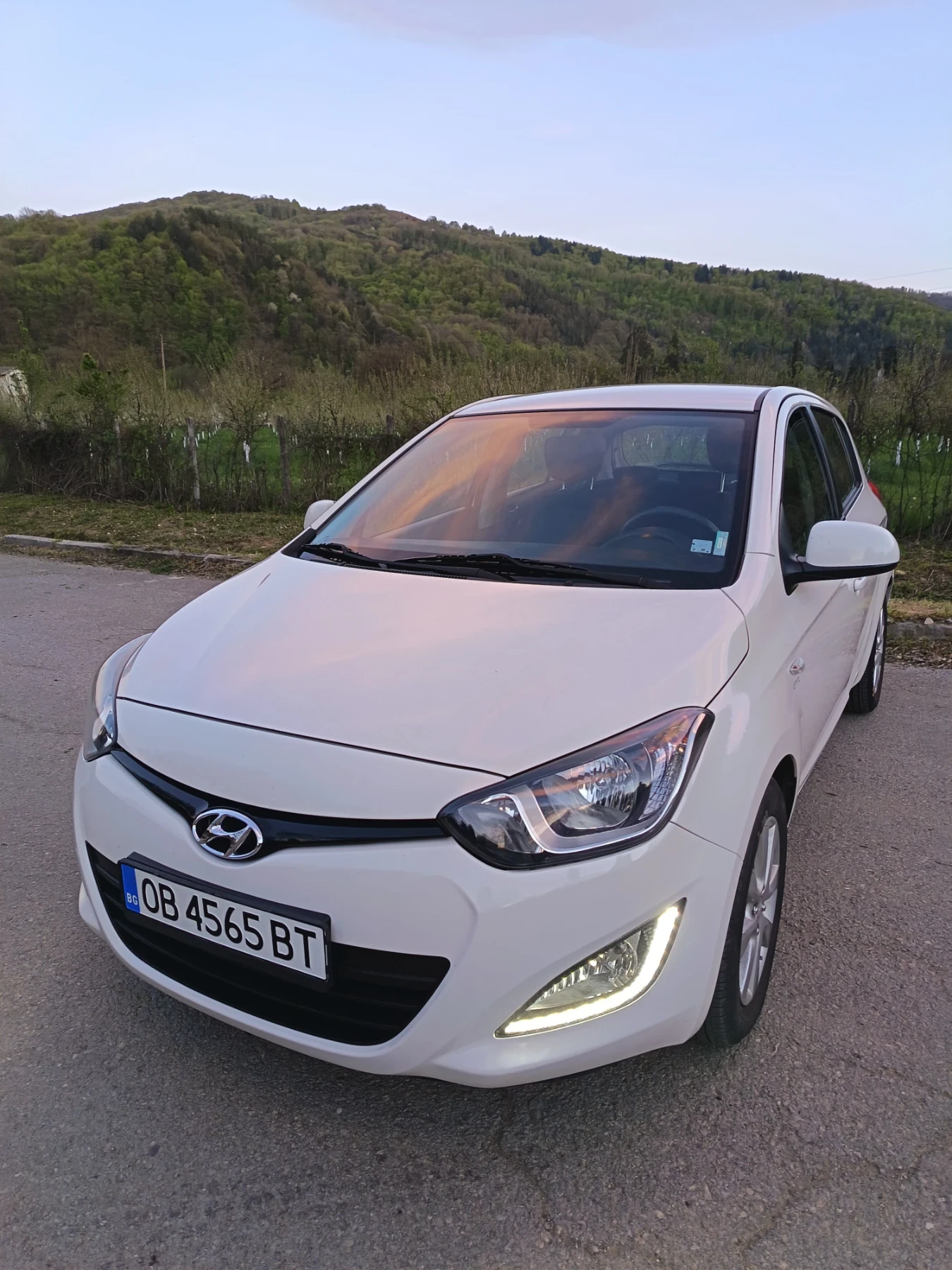 Hyundai I20, снимка 3 - Автомобили и джипове - 54305918