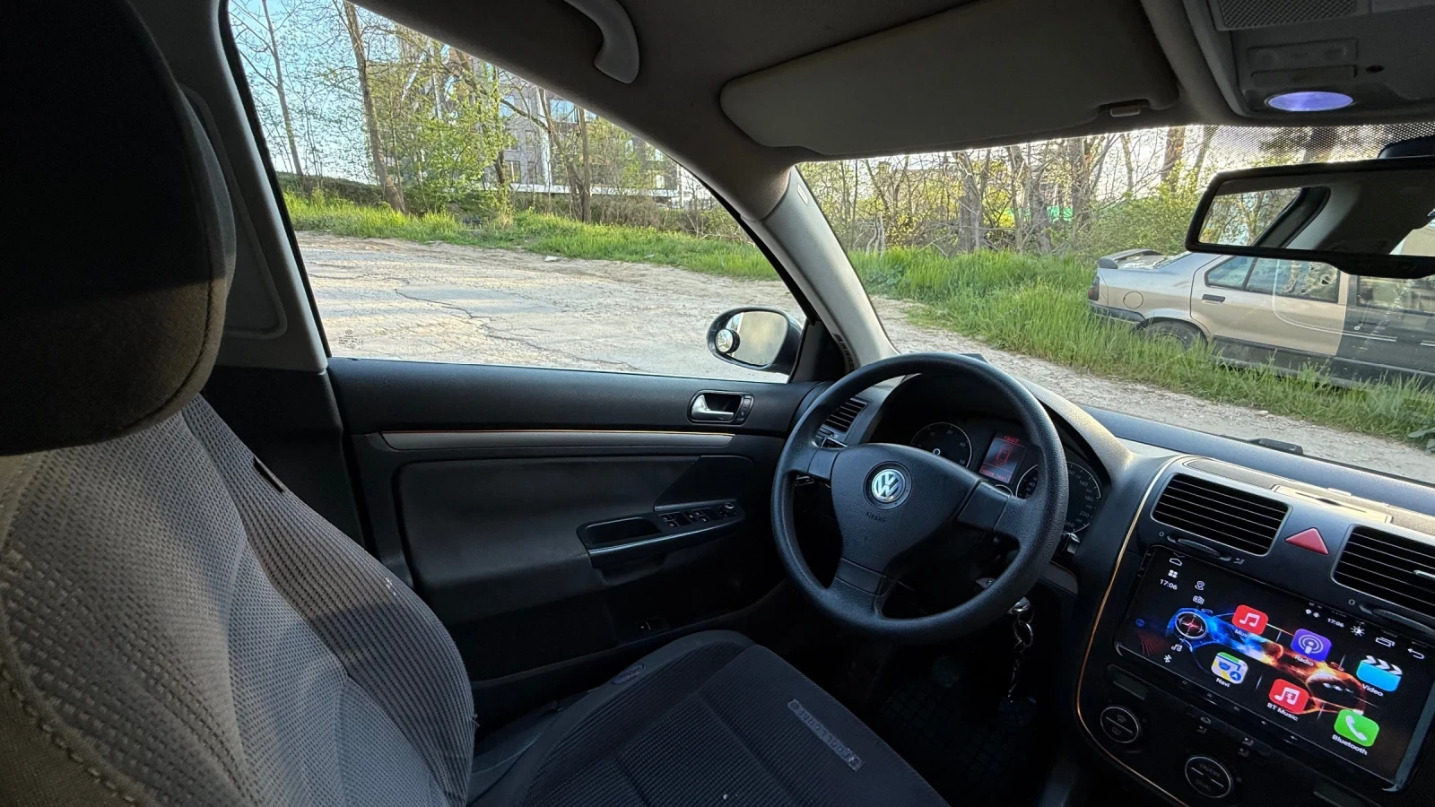 VW Jetta 1.9 TDI, снимка 7 - Автомобили и джипове - 54307068