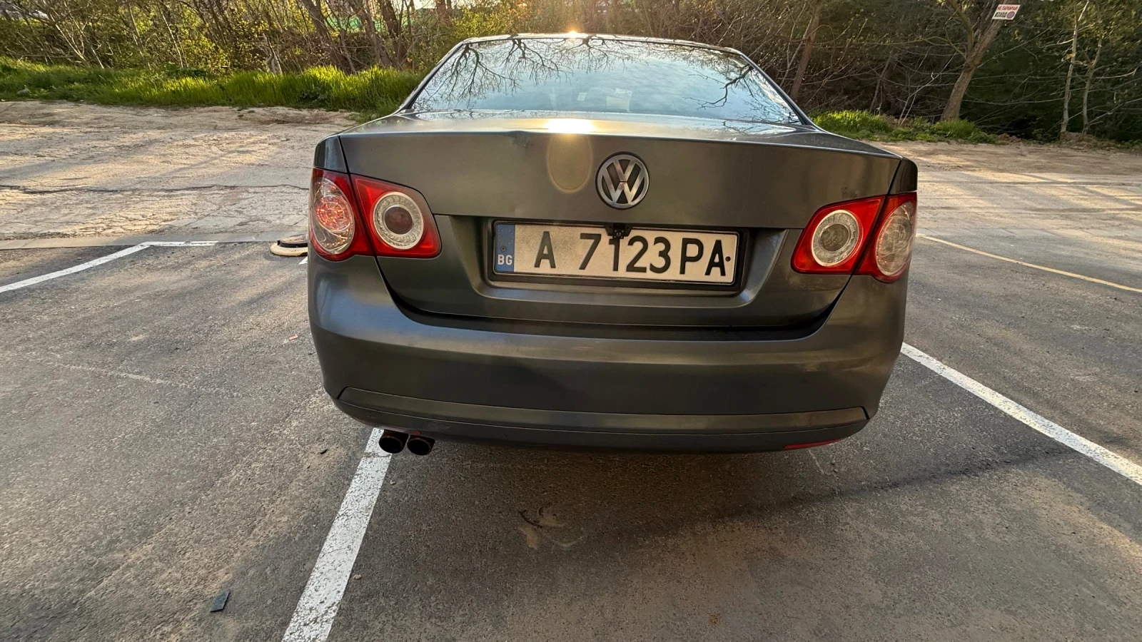 VW Jetta 1.9 TDI, снимка 12 - Автомобили и джипове - 54307068