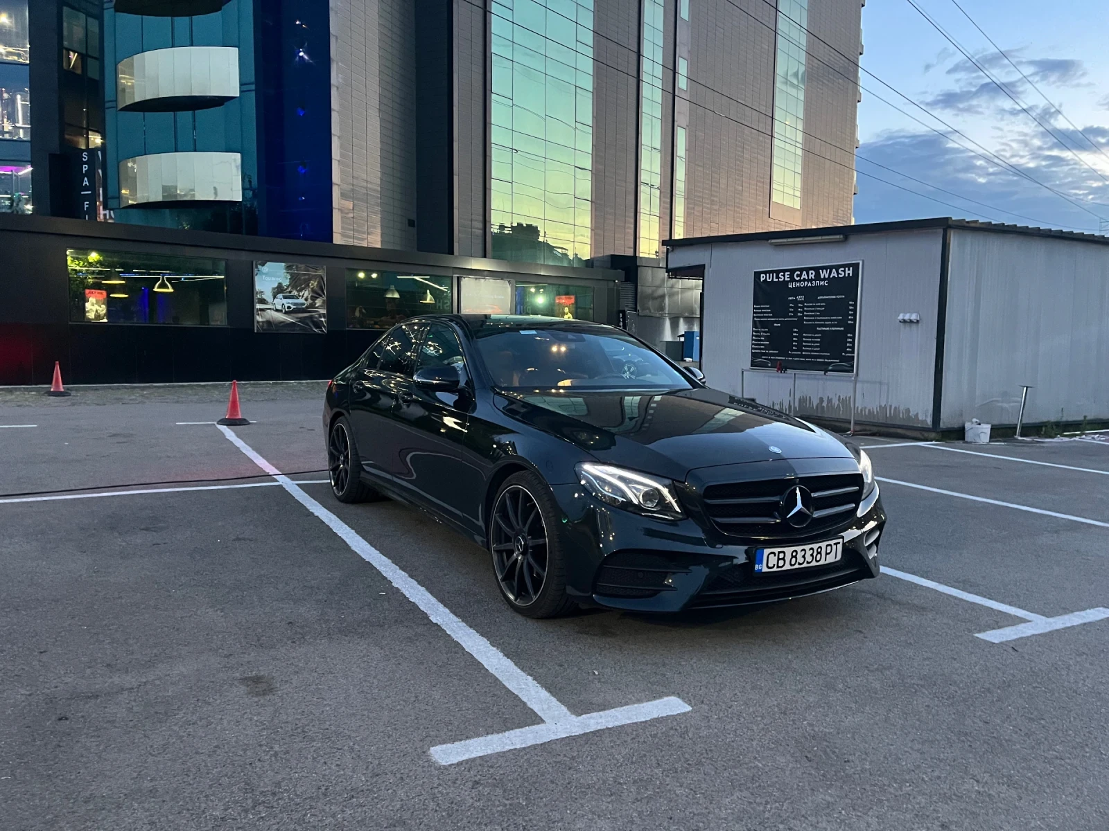 Mercedes-Benz E 220 AMG 6.3 външен пакет, снимка 2 - Автомобили и джипове - 54441845