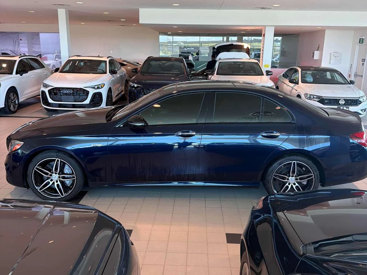Mercedes-Benz E 43 AMG /360/BURMESTER/АВТОКРЕДИТ, снимка 2 - Автомобили и джипове - 54726611