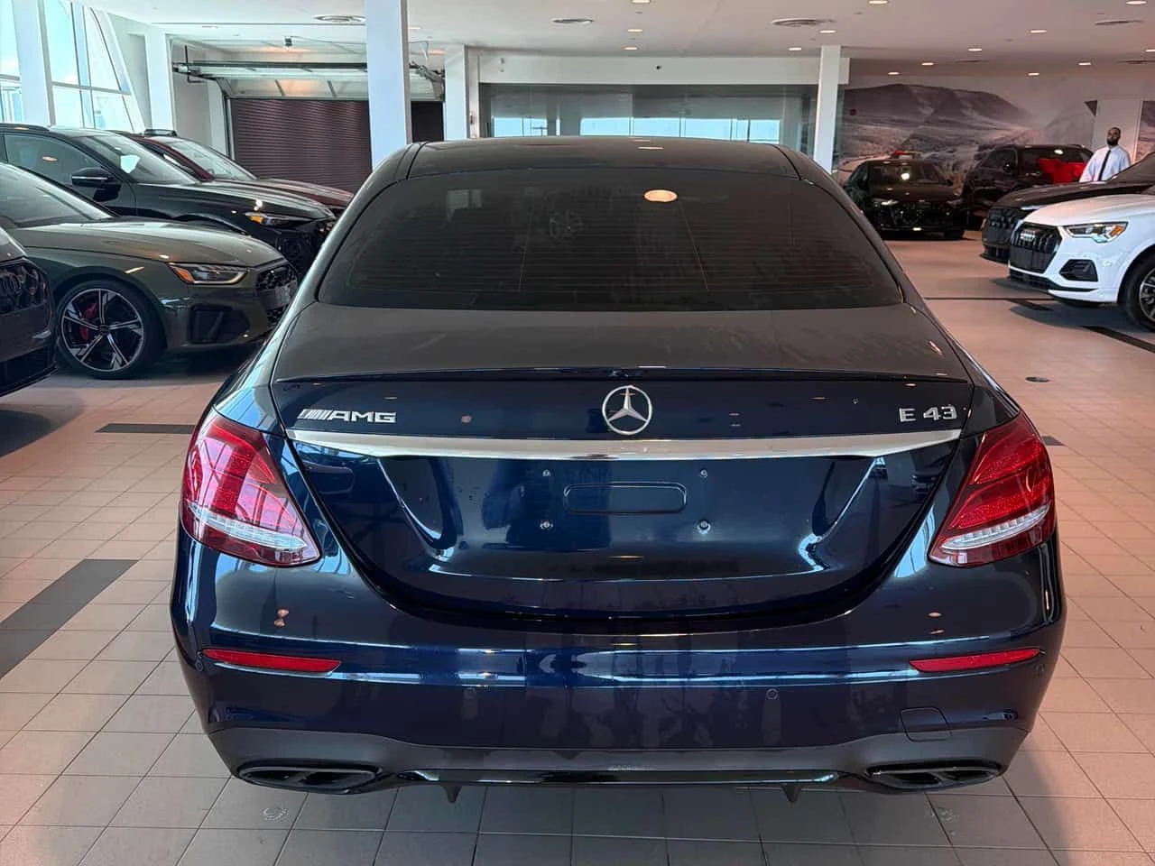 Mercedes-Benz E 43 AMG /360/BURMESTER/АВТОКРЕДИТ, снимка 4 - Автомобили и джипове - 54726611