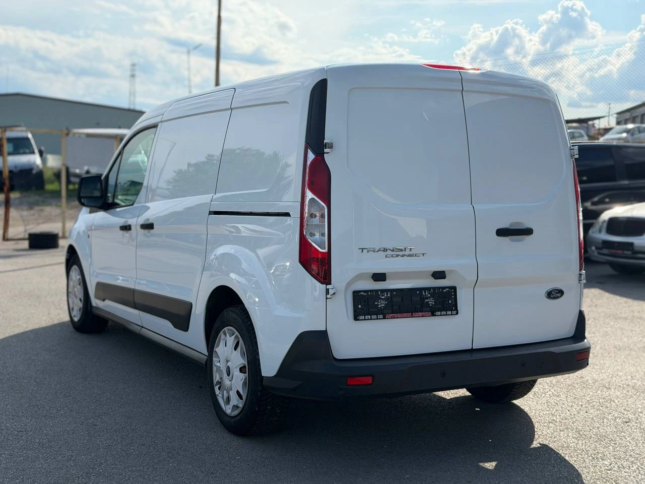 Ford Connect 1.5TDCi , снимка 4 - Автомобили и джипове - 54768923