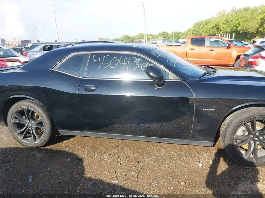 Dodge Challenger R/T PLUS 5.7 HEMI, снимка 7 - Автомобили и джипове - 55076758