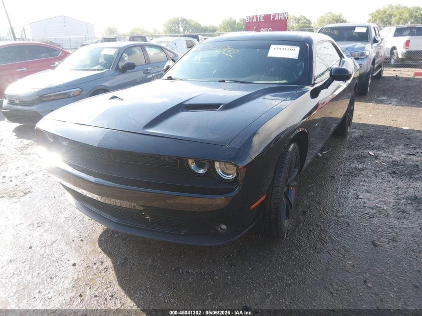 Dodge Challenger R/T PLUS 5.7 HEMI, снимка 2 - Автомобили и джипове - 55076758